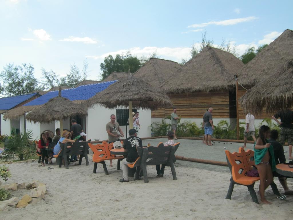 Pat Pat Guesthouse Sihanoukville Exterior foto