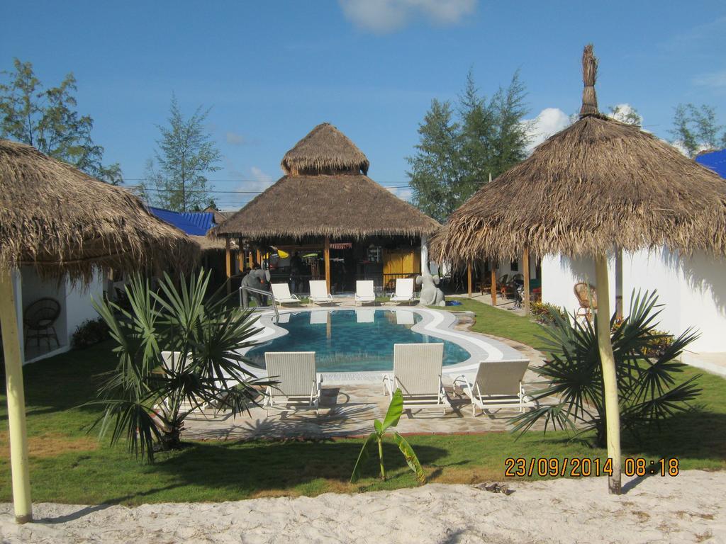 Pat Pat Guesthouse Sihanoukville Exterior foto